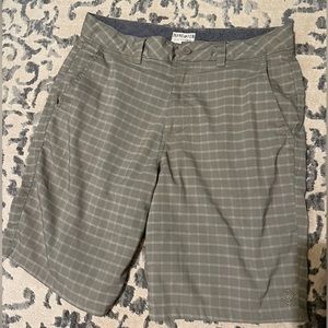 Men’s Shorts, Size 32, Grey Plaid
